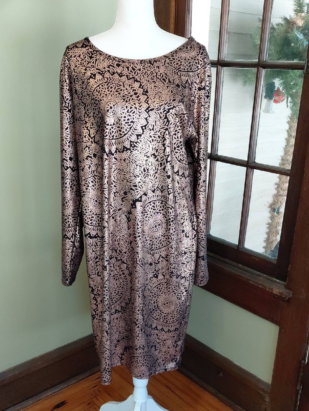 LuLaRoe Metallic Gold and Black Long Sleeve Shift Dress